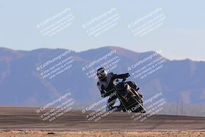 media/Nov-06-2023-Moto Forza (Mon) [[ce023d0744]]/3-Intermediate Group/Session 5 (Turn 9)/
